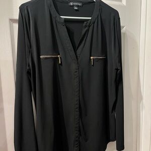 Elegant Black Women's Top with Zipper Accents